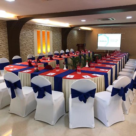 Hotel Harrison Palace Biratnagar Bagian luar foto