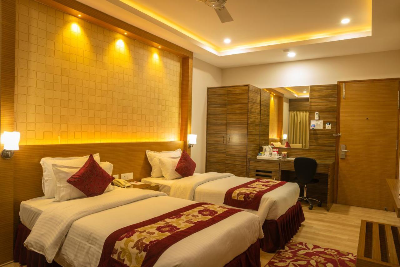 Hotel Harrison Palace Biratnagar Bagian luar foto