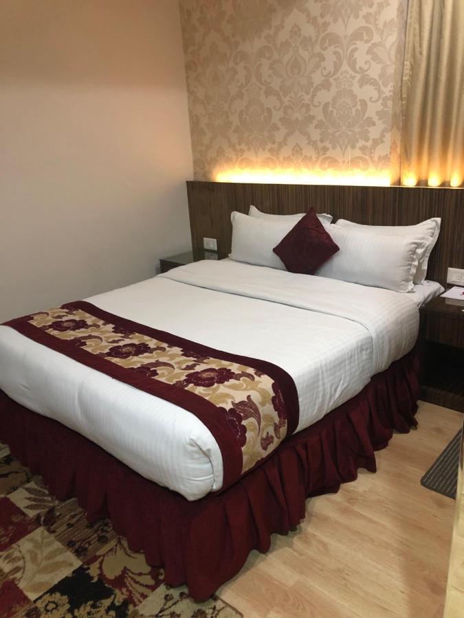 Hotel Harrison Palace Biratnagar Bagian luar foto
